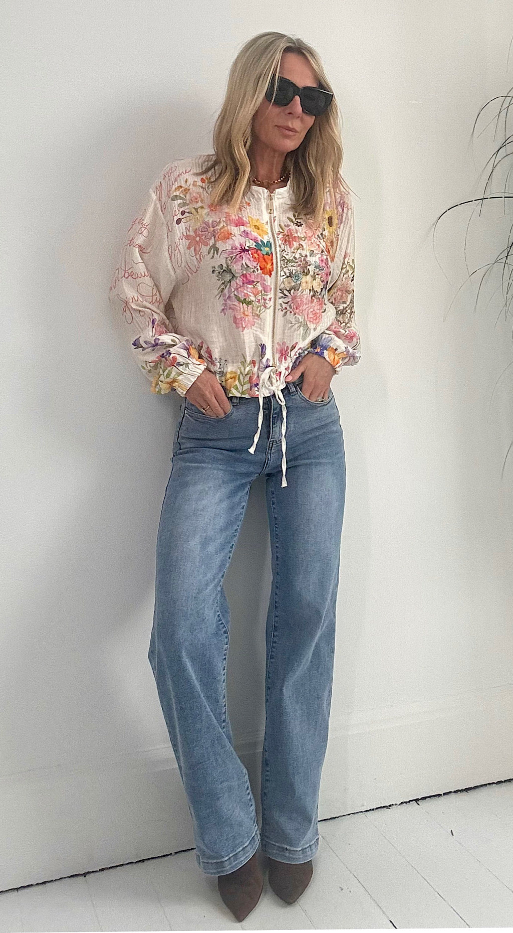 Straight leg jean denim