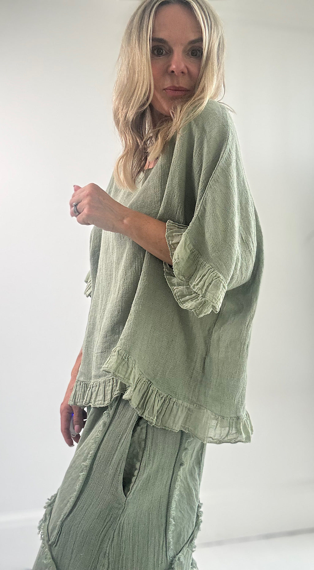 Tea bag linen top sage
