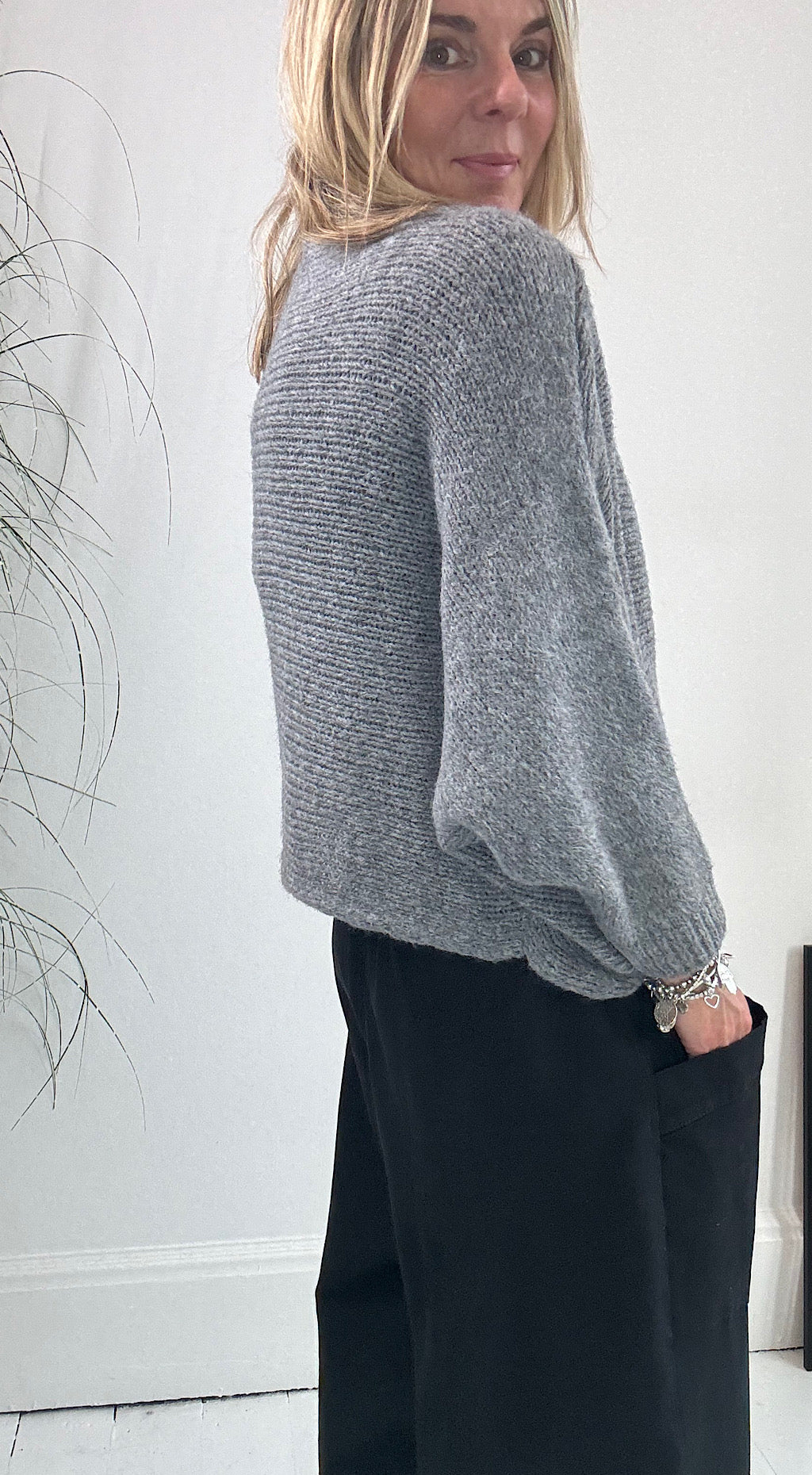 Cross over knit - grey