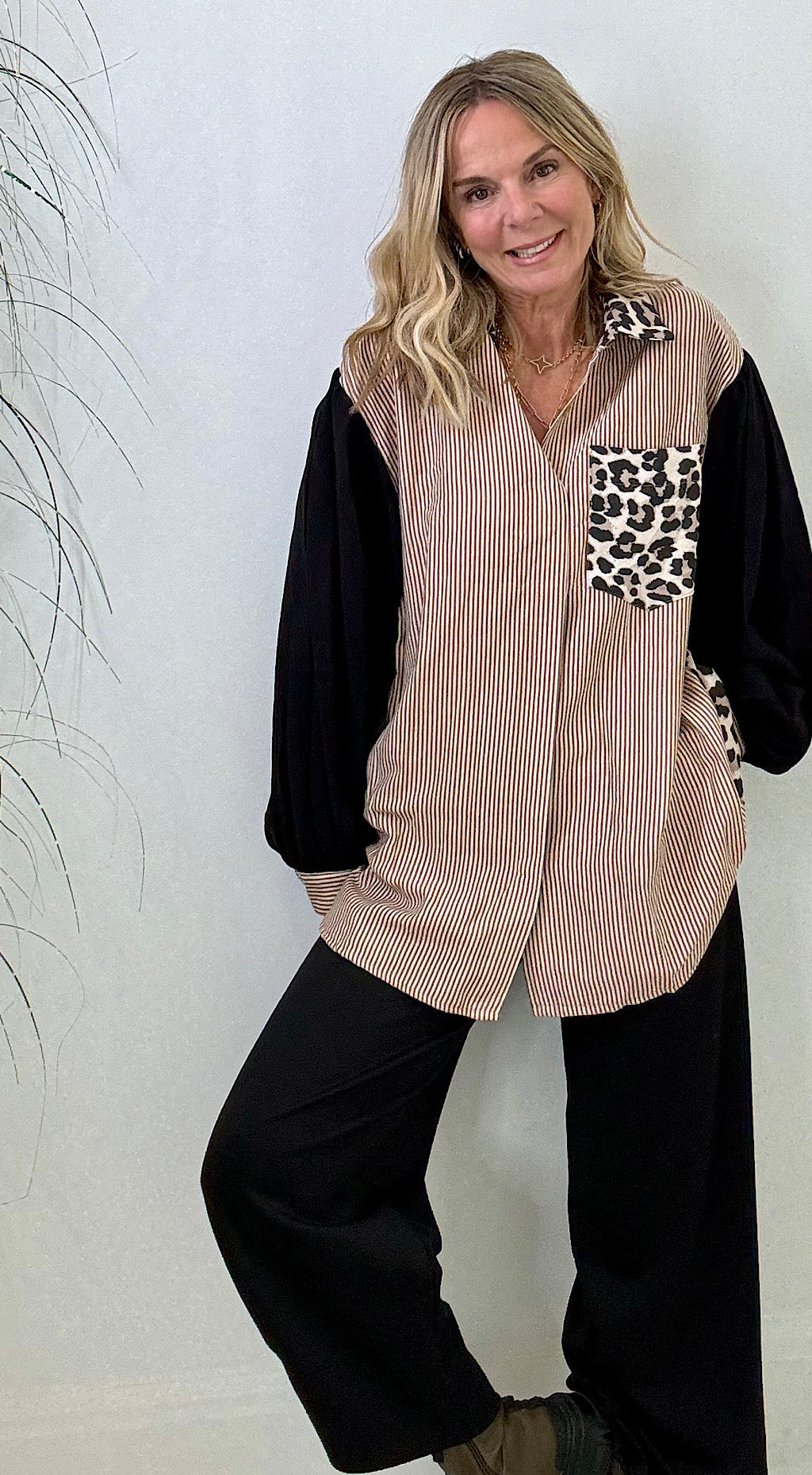 Leopard stripe shirt black