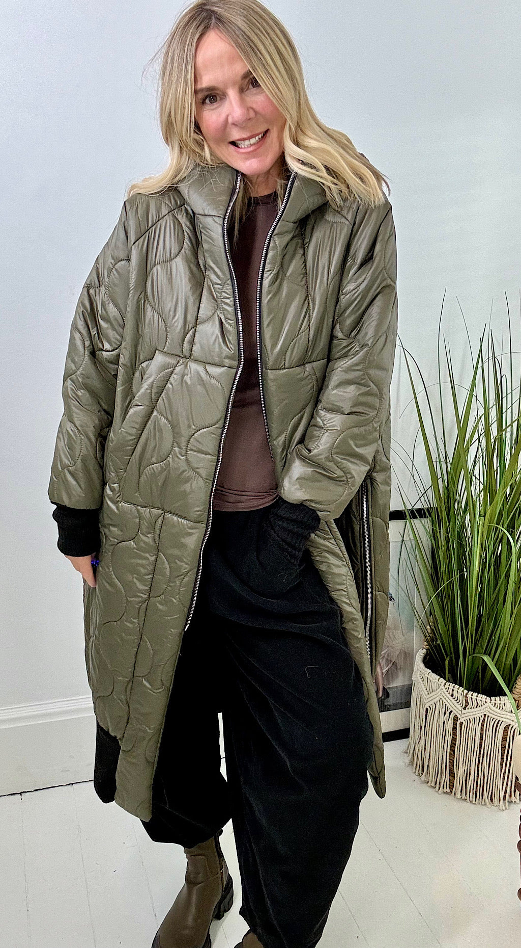 Red Tab Quilted Coat - khaki