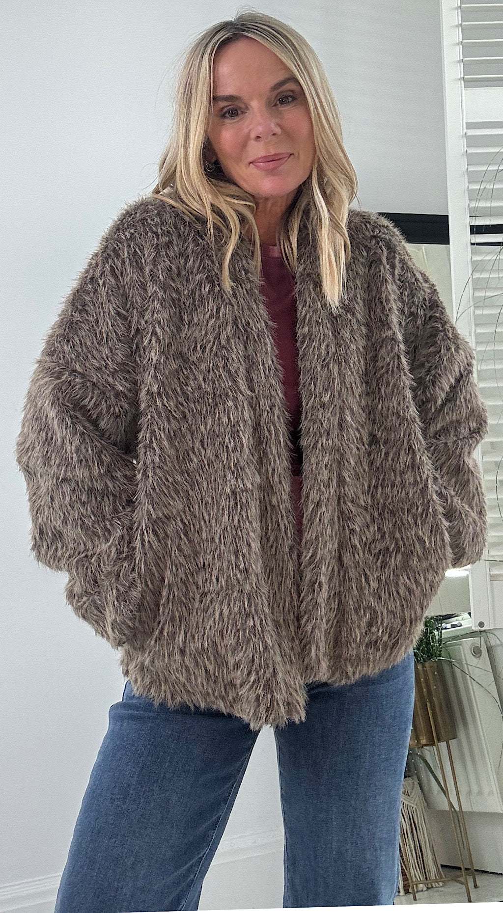 Short Faux Fur Jacket - brown