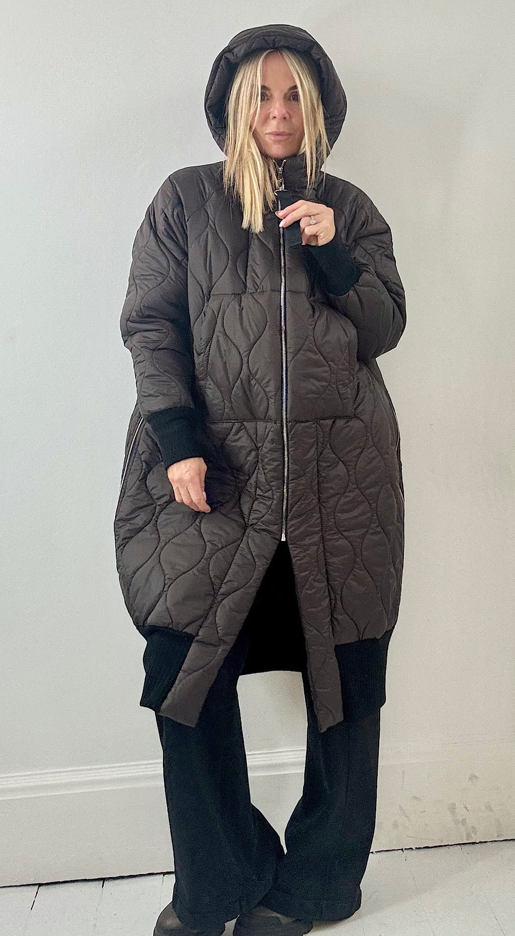 Black Tab Quilted Coat - chocolate