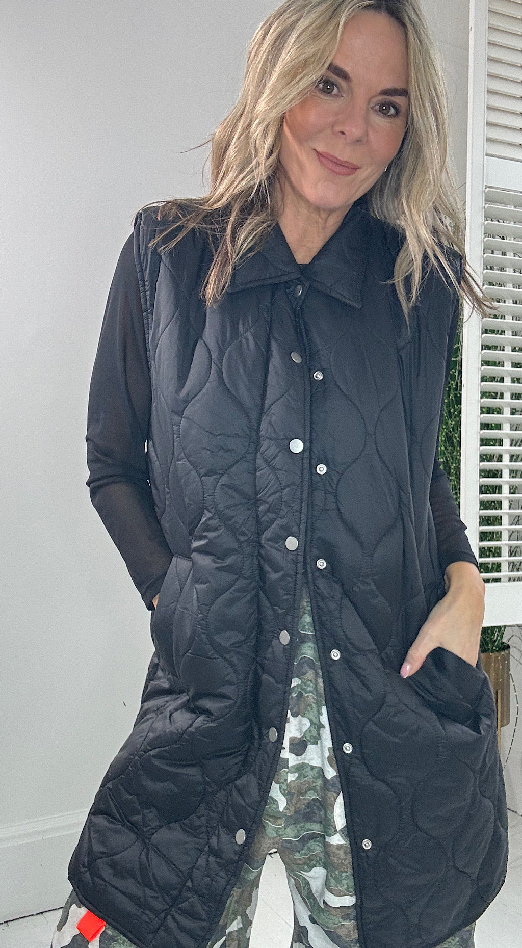 Berta Quilted gilet -black