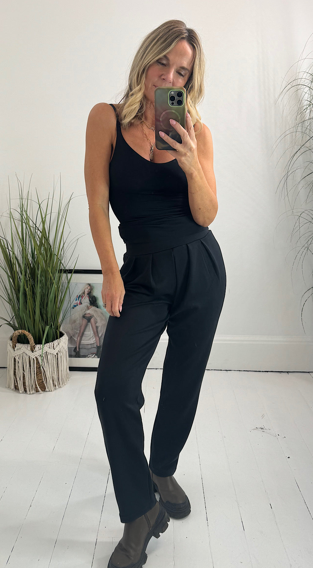 Tulla Black Pant