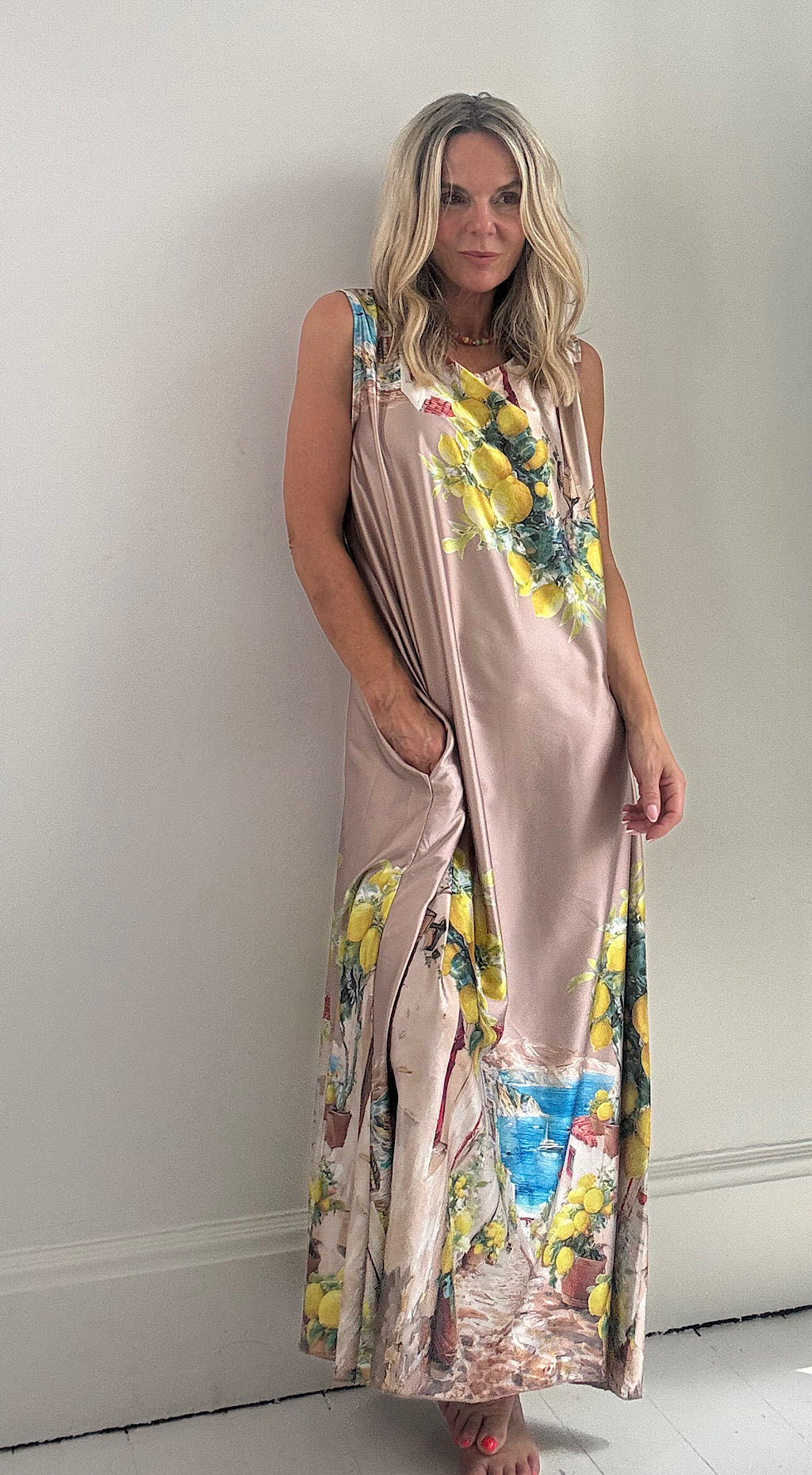 Amalfi dress mocha