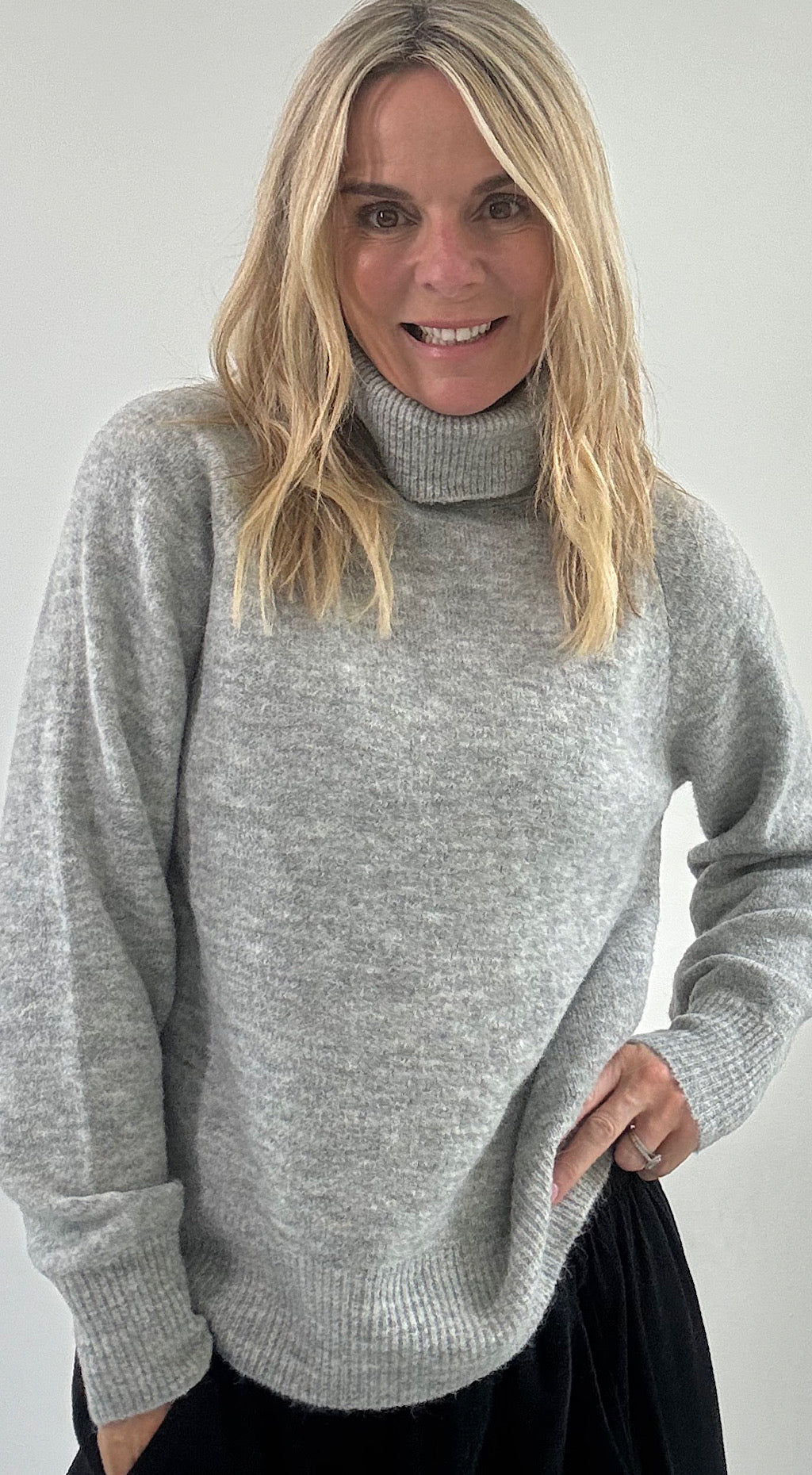 Monna Roll neck Knit