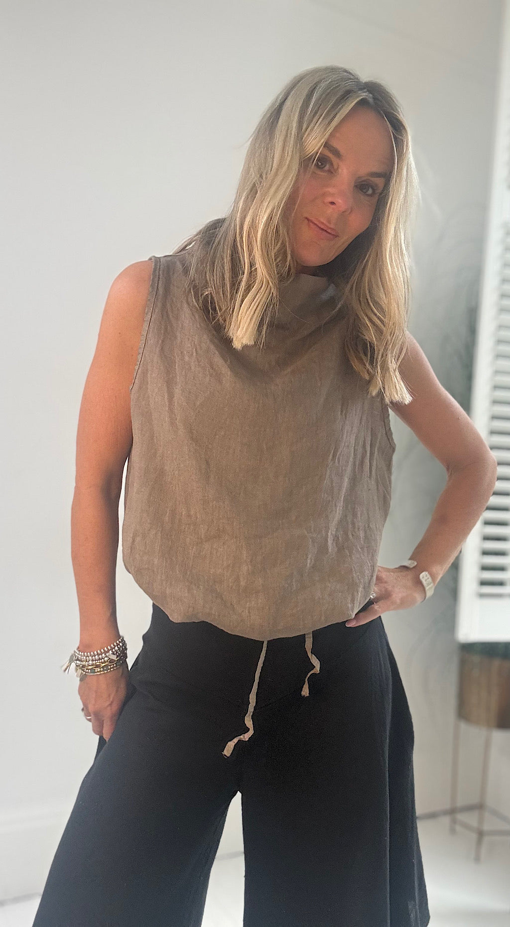 Linen draw cord top mocha