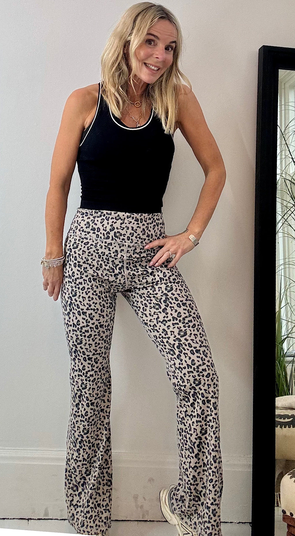 The Flared Legging - Leopard