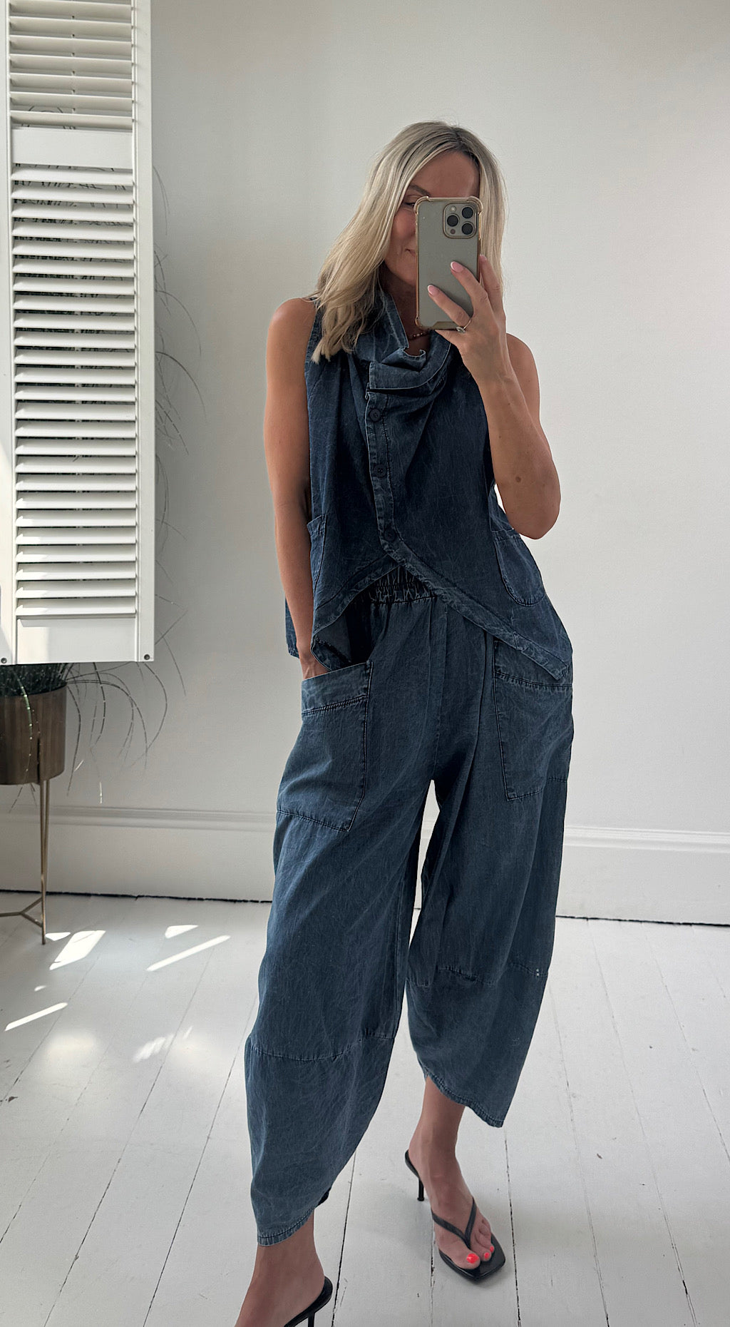 Washed denim pocket pants