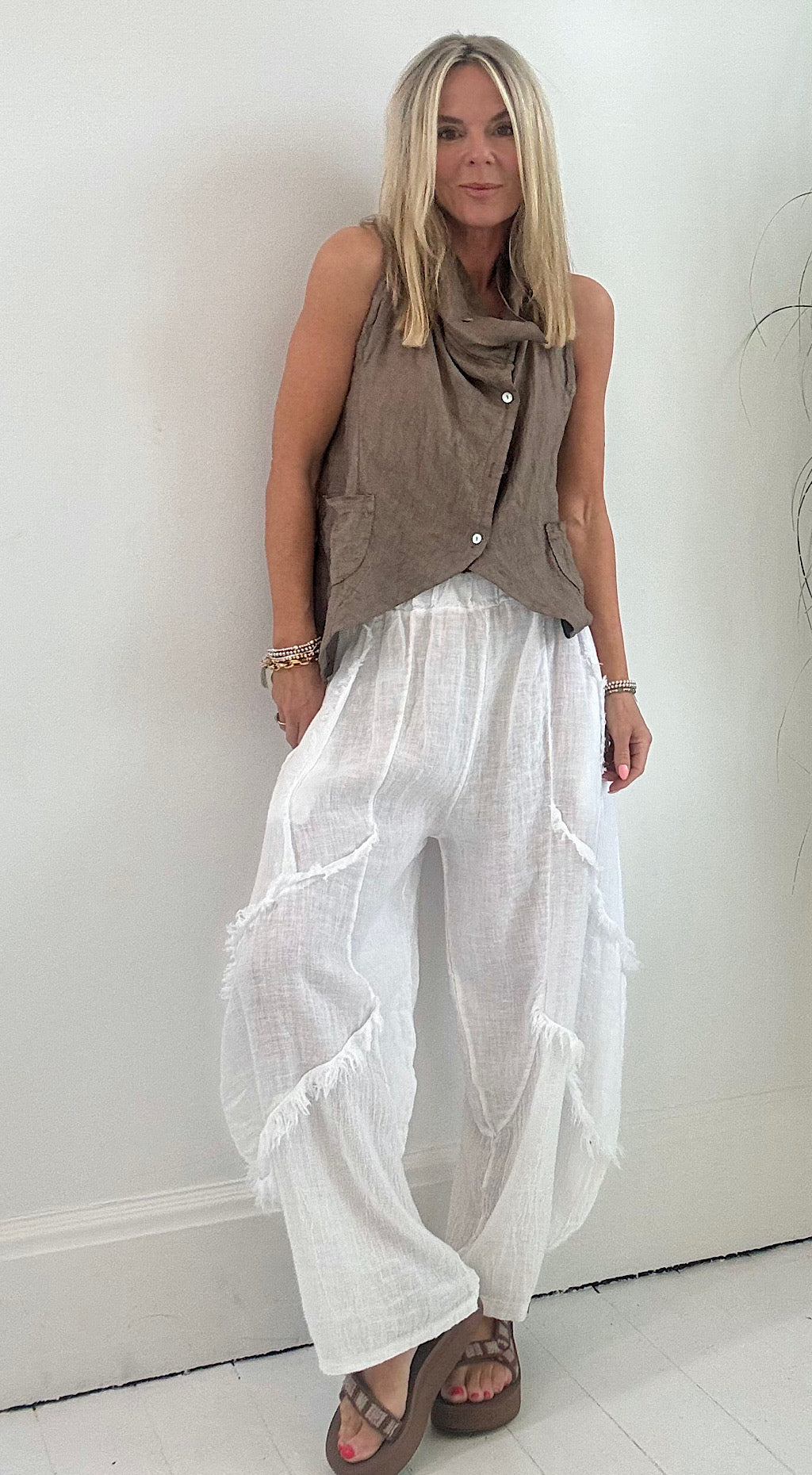 Frayed detail linen barrel pants white