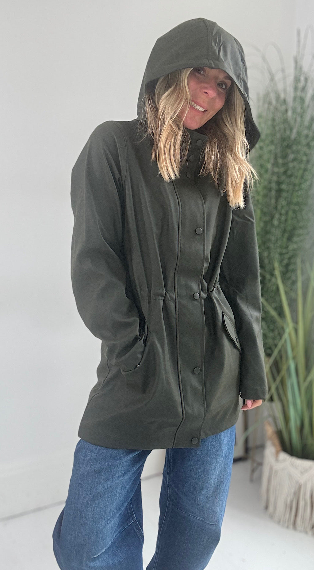 Wax Dog Walking Jacket - dark khaki