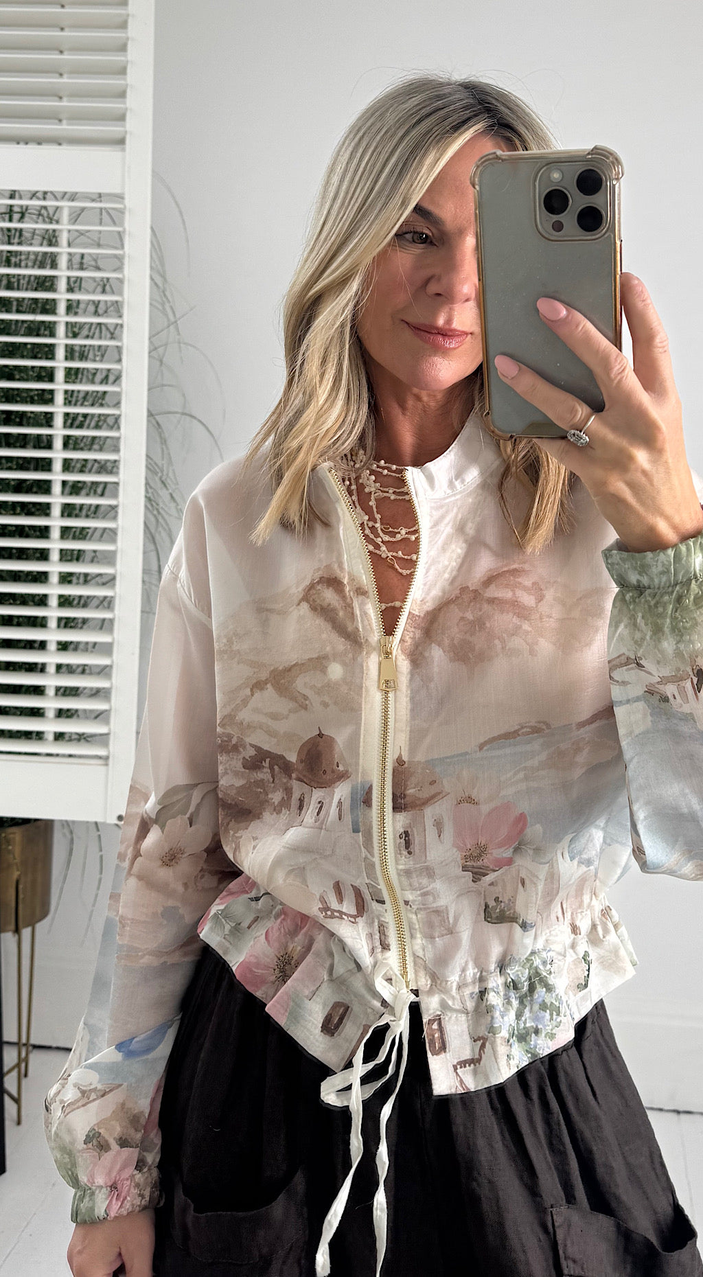 Santorini bomber cream