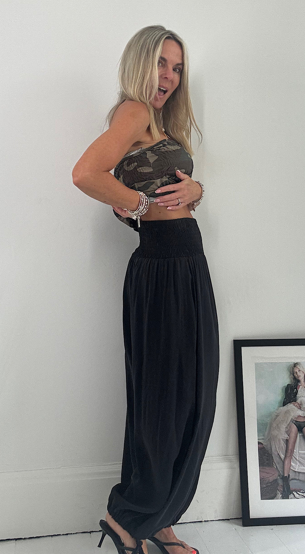 Smocked Waist Balloon Pant - black