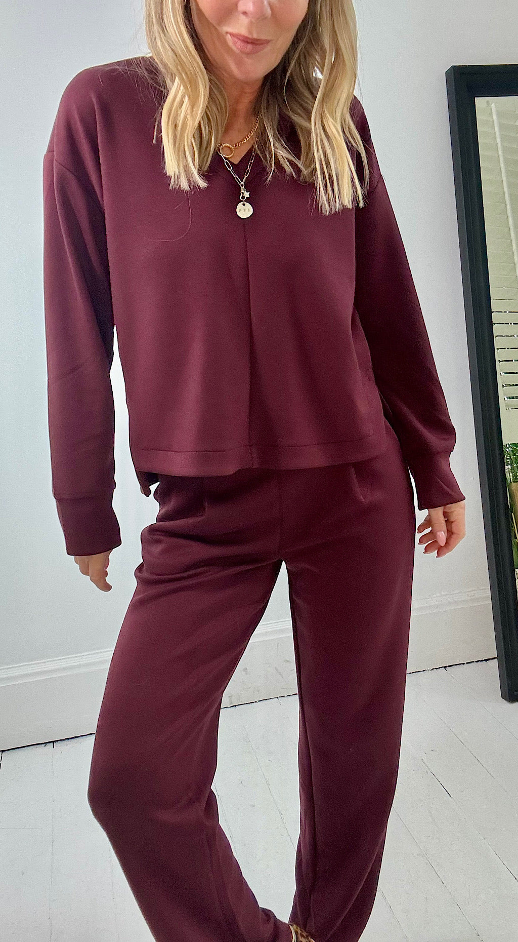 V neck sweat plum