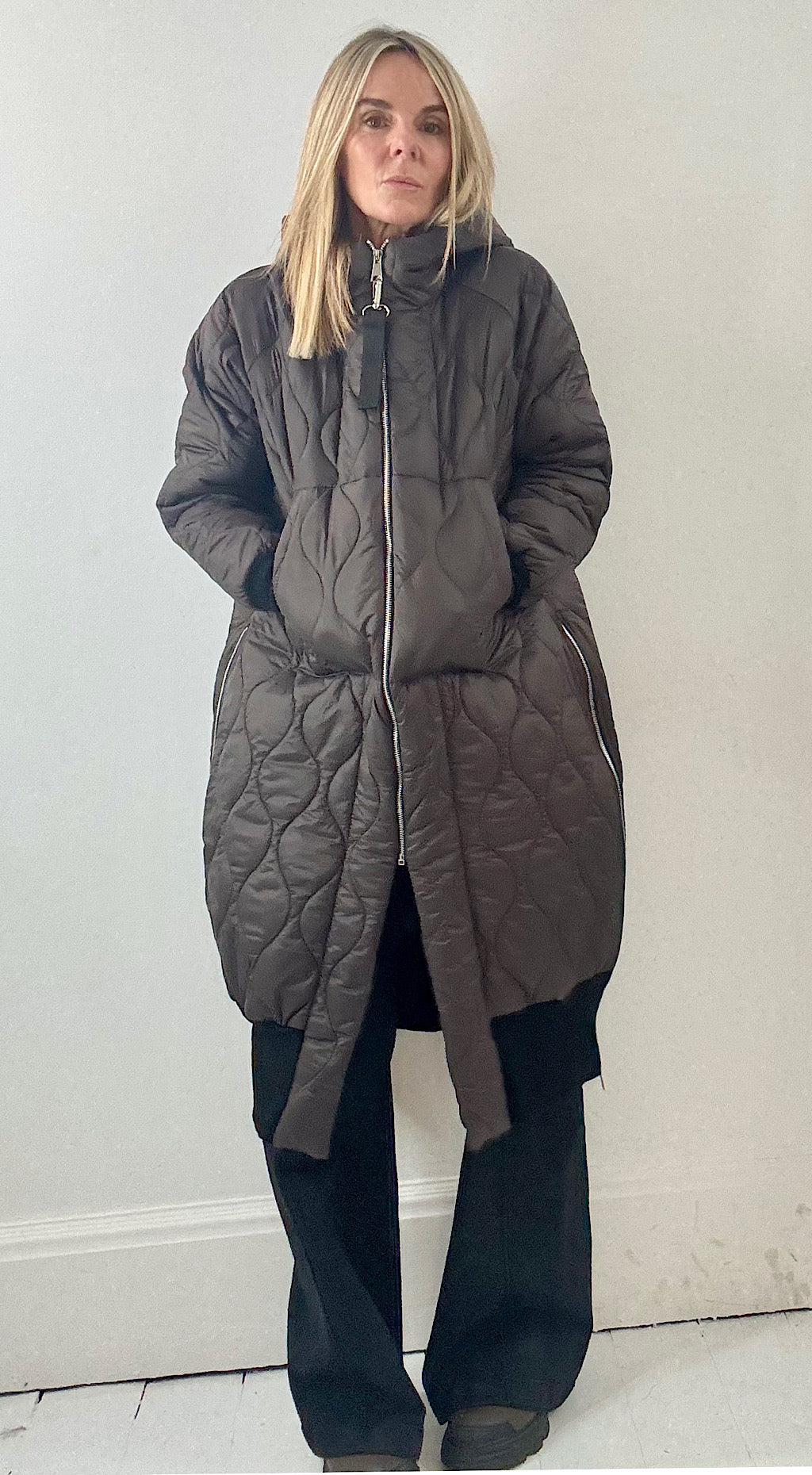 Black Tab Quilted Coat - chocolate