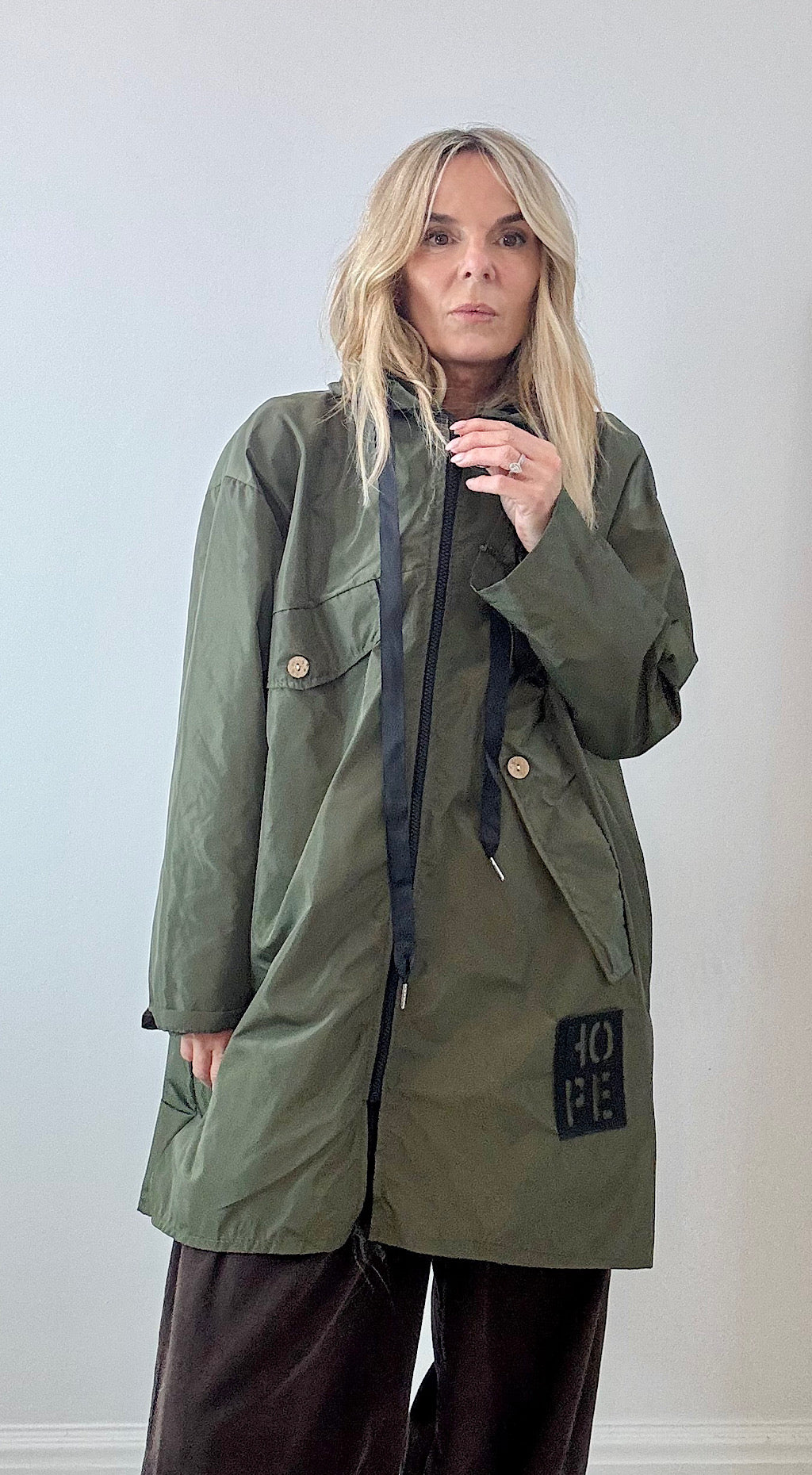 Khaki Mac