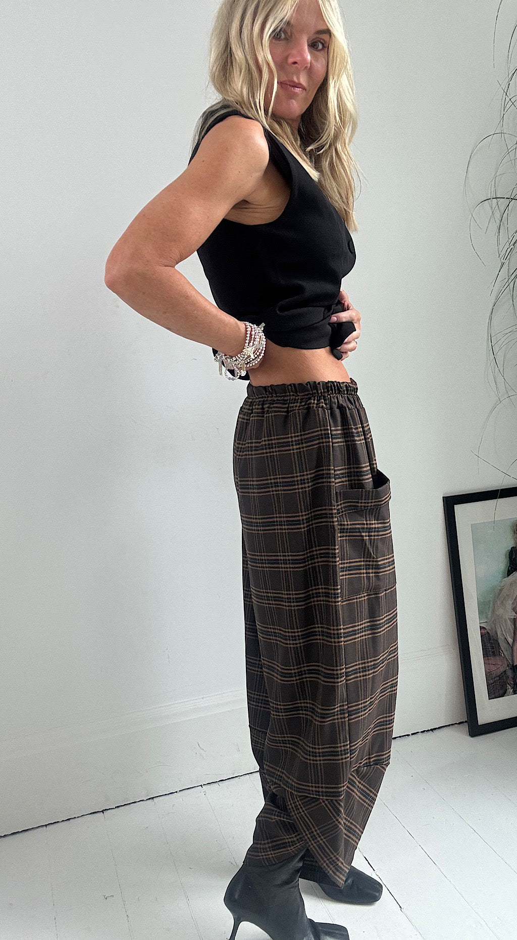 Traitors Check Trousers