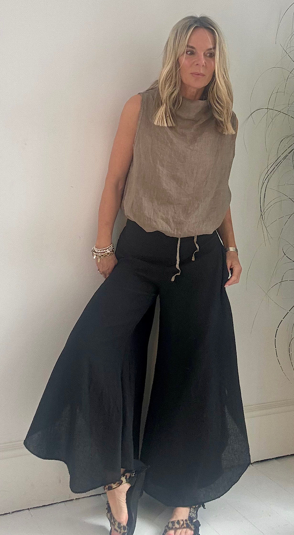 Linen draw cord top mocha