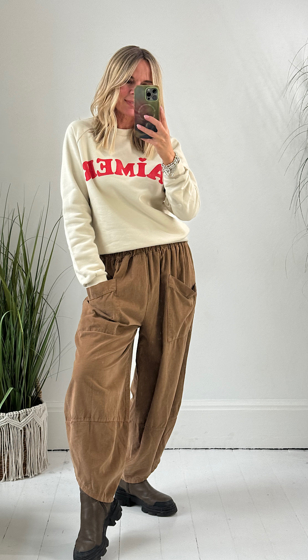 cord pocket cocoon pants tan