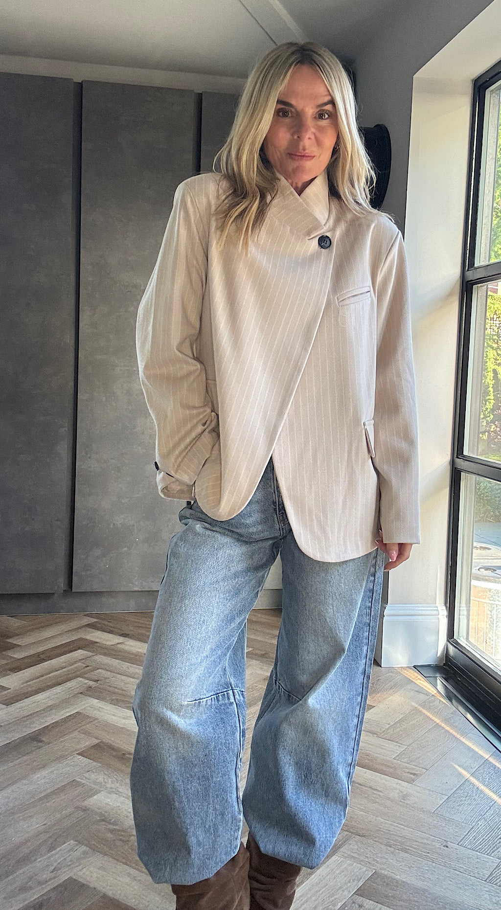 One button pinstripe blazer stone