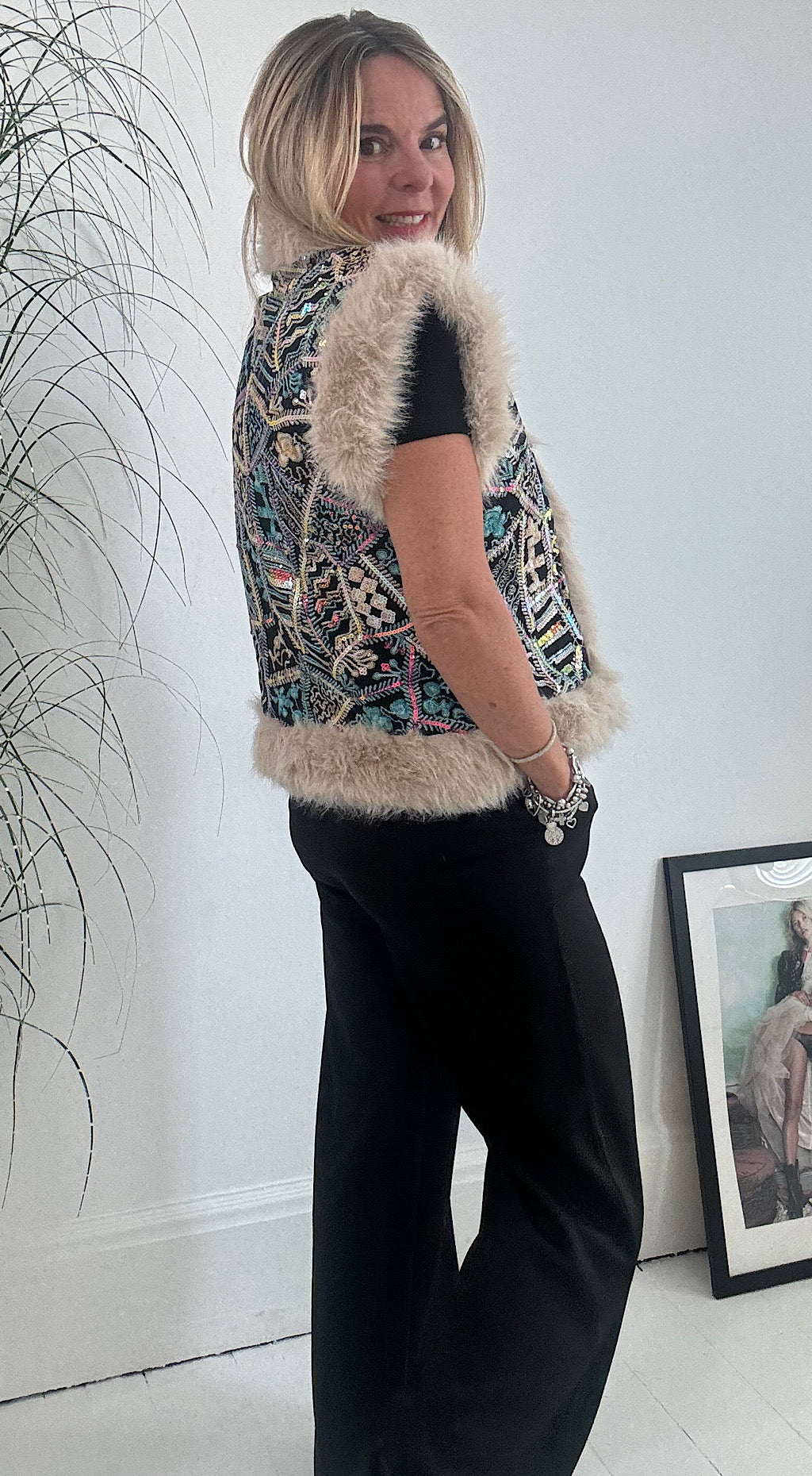 Sequin Embroidered Gilet - black