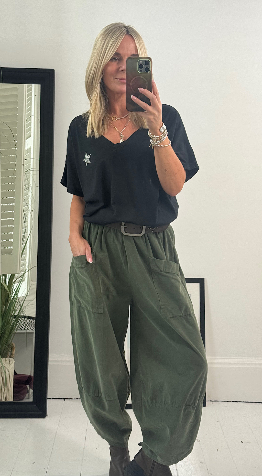 Pocket Cocoon pant cord khaki