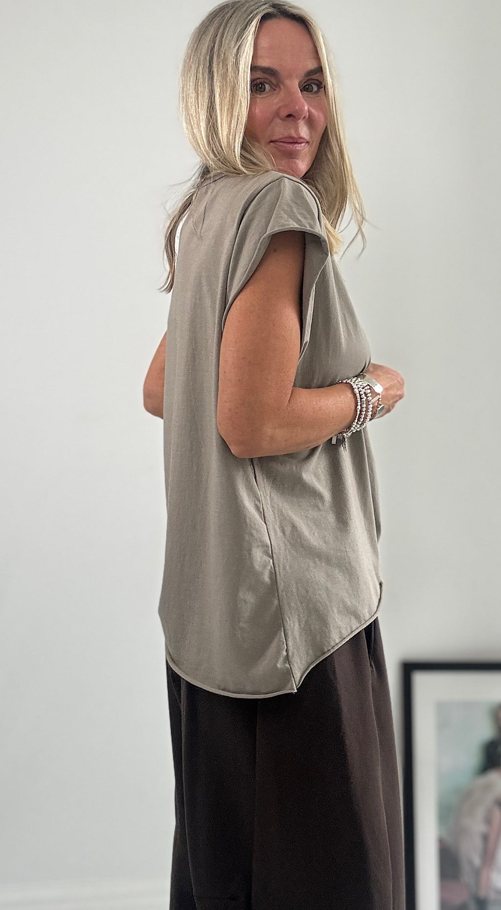 Basic tee mocha