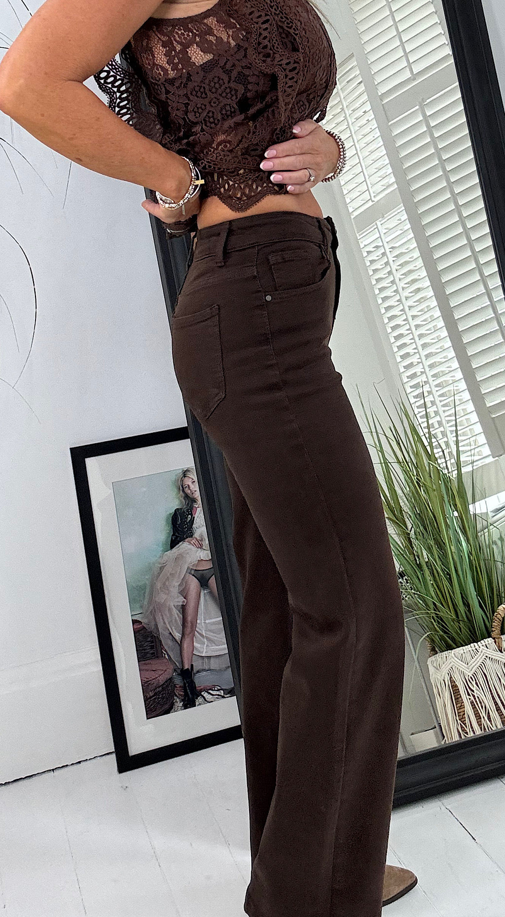 Chocolate stretch jean