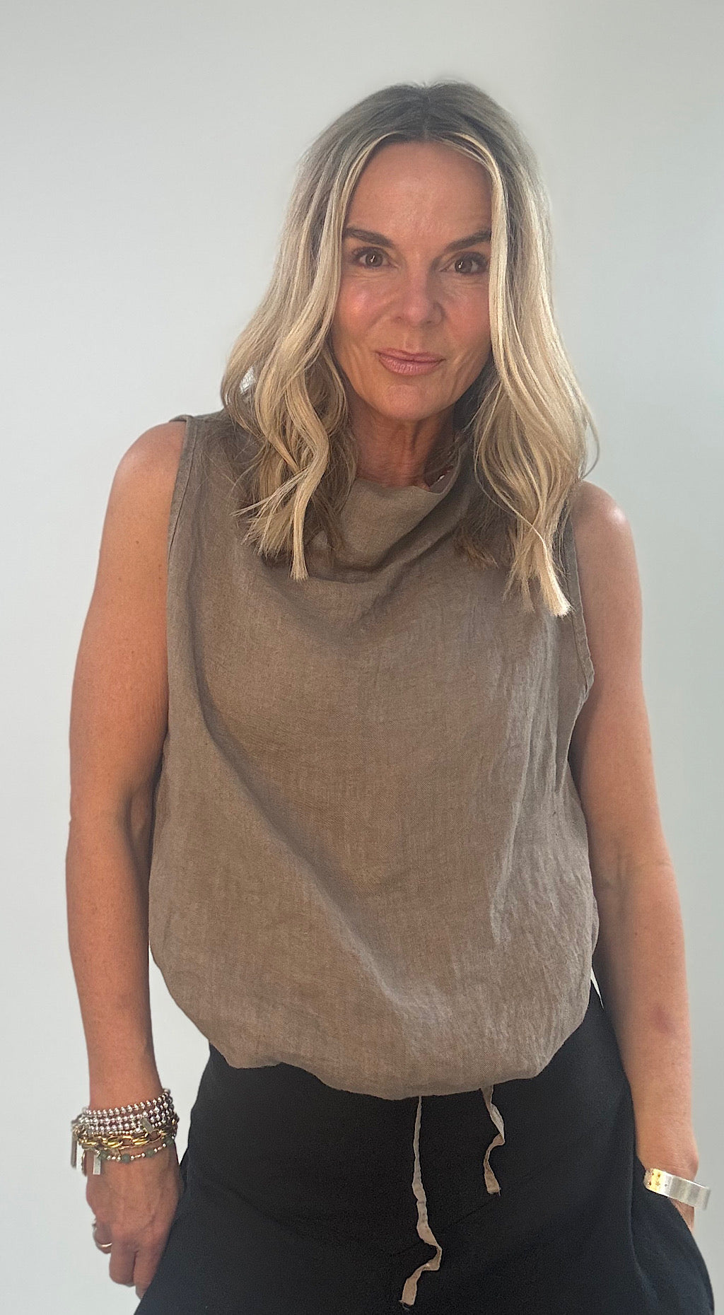 Linen draw cord top mocha