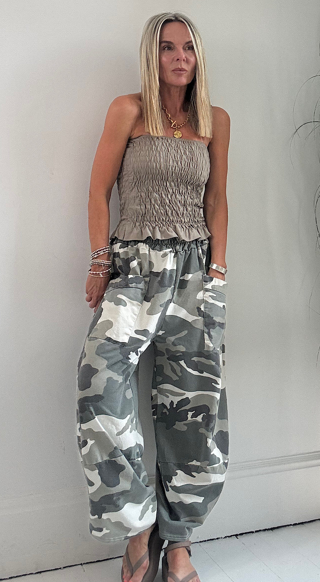 Camo pocket cocoon pants