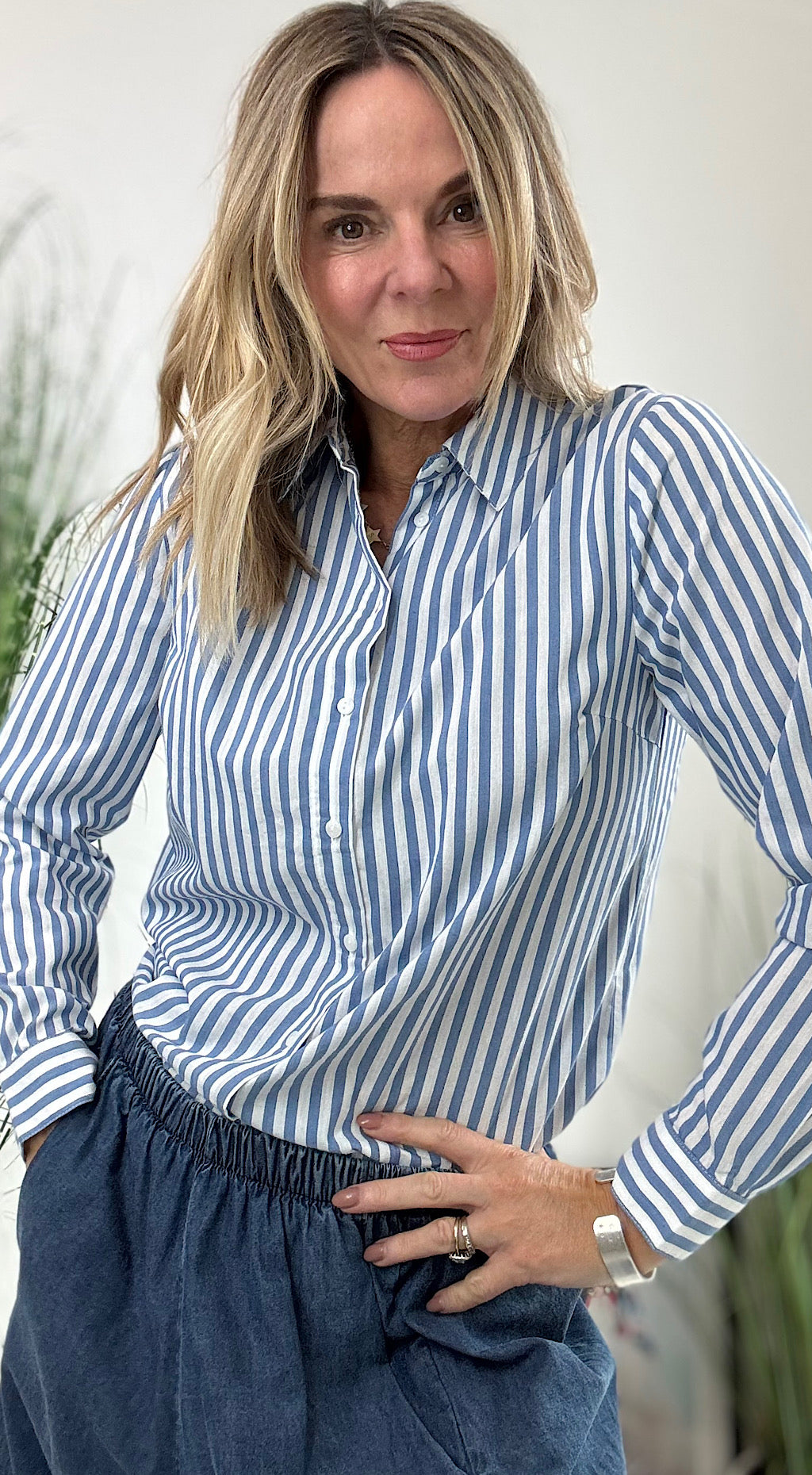 Hetila Stripe Shirt - Blue