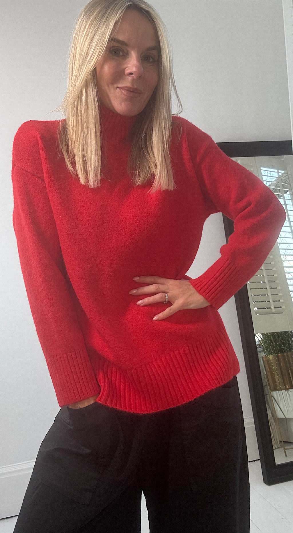 Olma Turtleneck Knit - Red