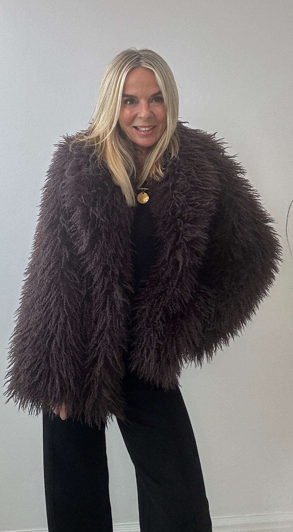 Shaggy Faux Fur - brown