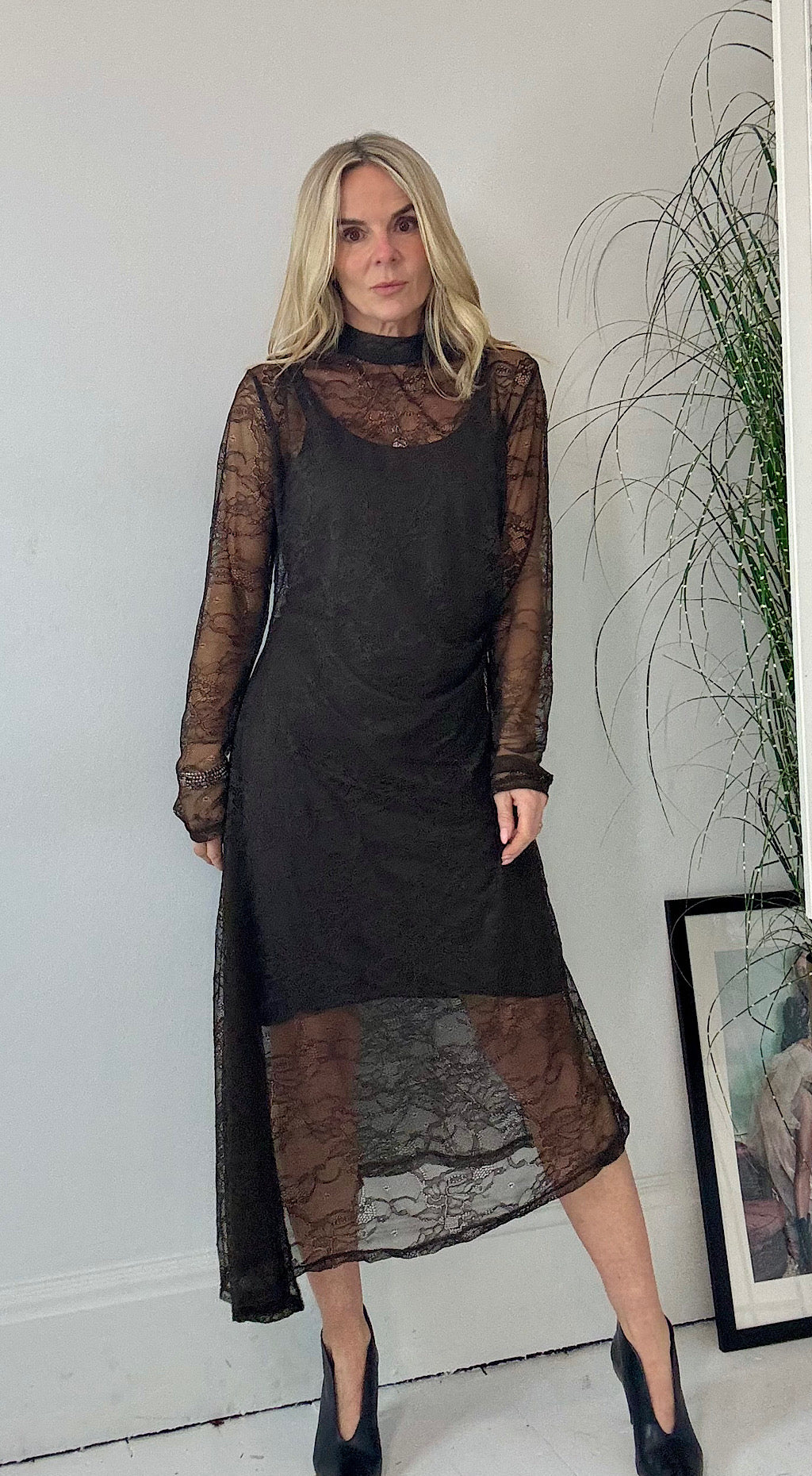 Lace Dress - chocolate