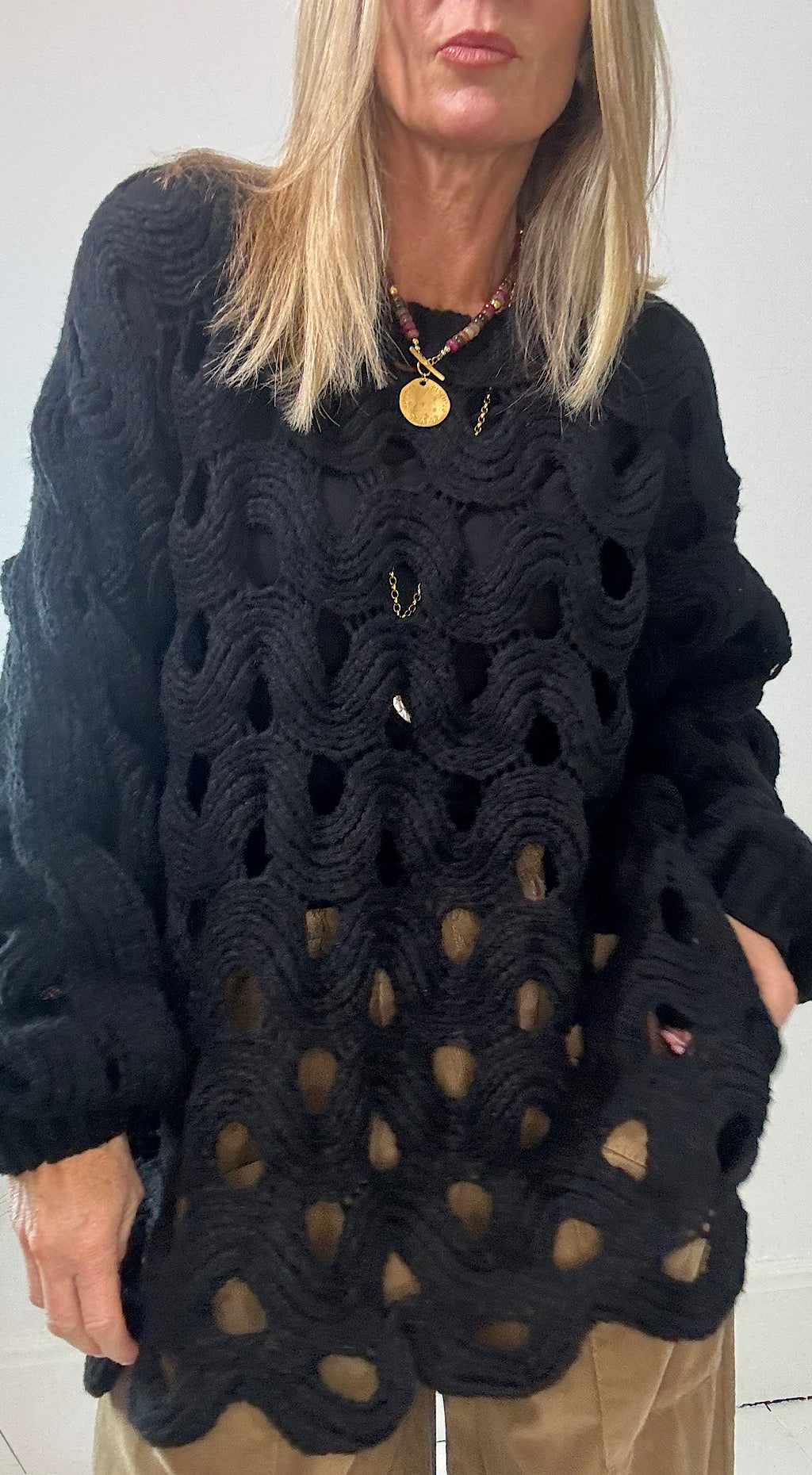Chunky Crochet Knit - black