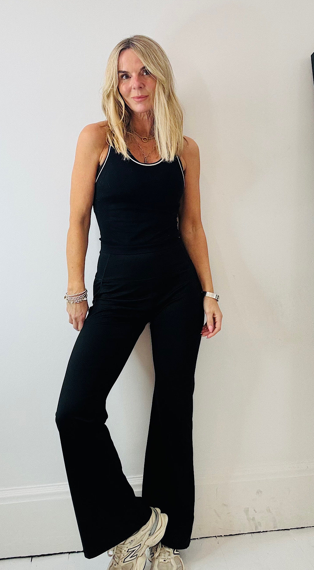 The Flared Legging - Black