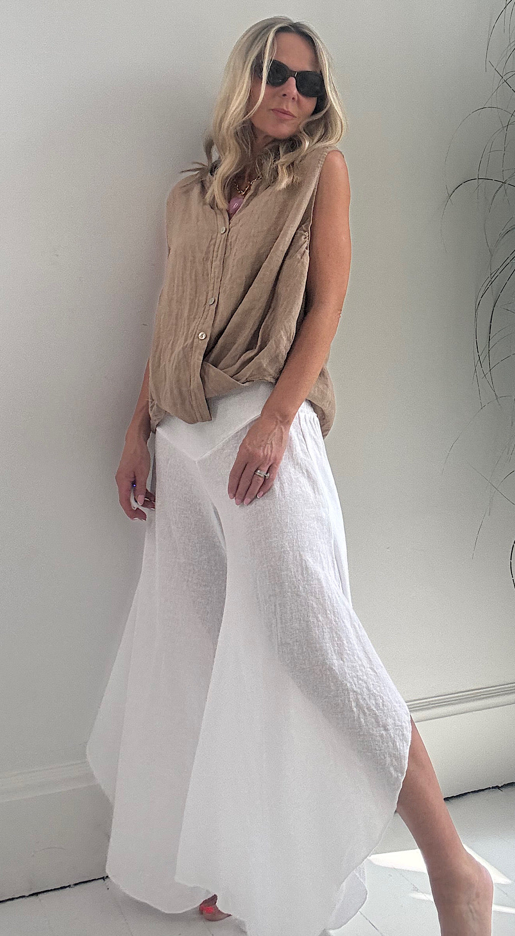 Twist front linen top camel