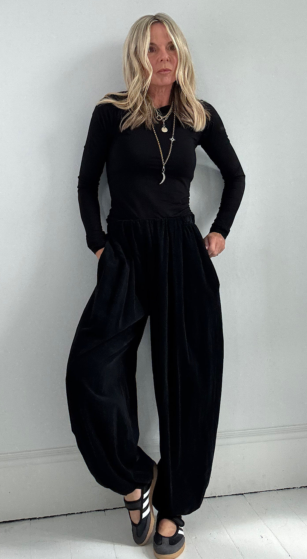 Cord Barrel Leg Trousers - Black