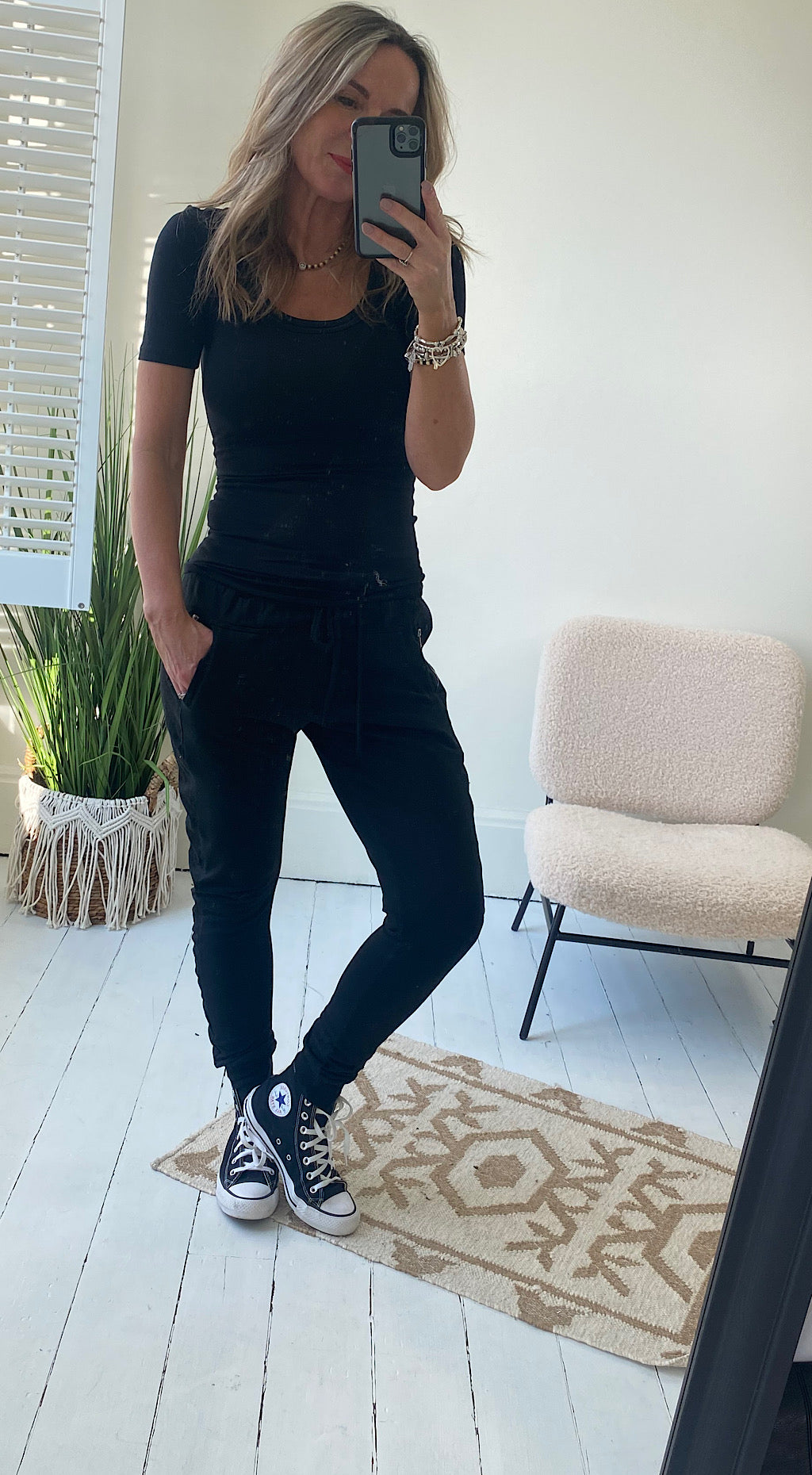 The best tee in black